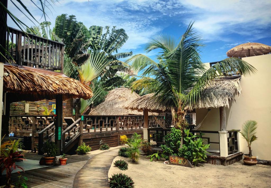 Caribbean Beach Cabanas - A Pur Hotel Placencia Exterior photo